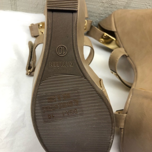 KAYLEEN By Los Angeles Women's size 10 taupe/beige with gold plates 5” Wedges - Picture 5 of 16